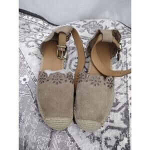 Crown Vintage Espadrille Sandals Womens Size 9 Beige Suede Ankle Strap